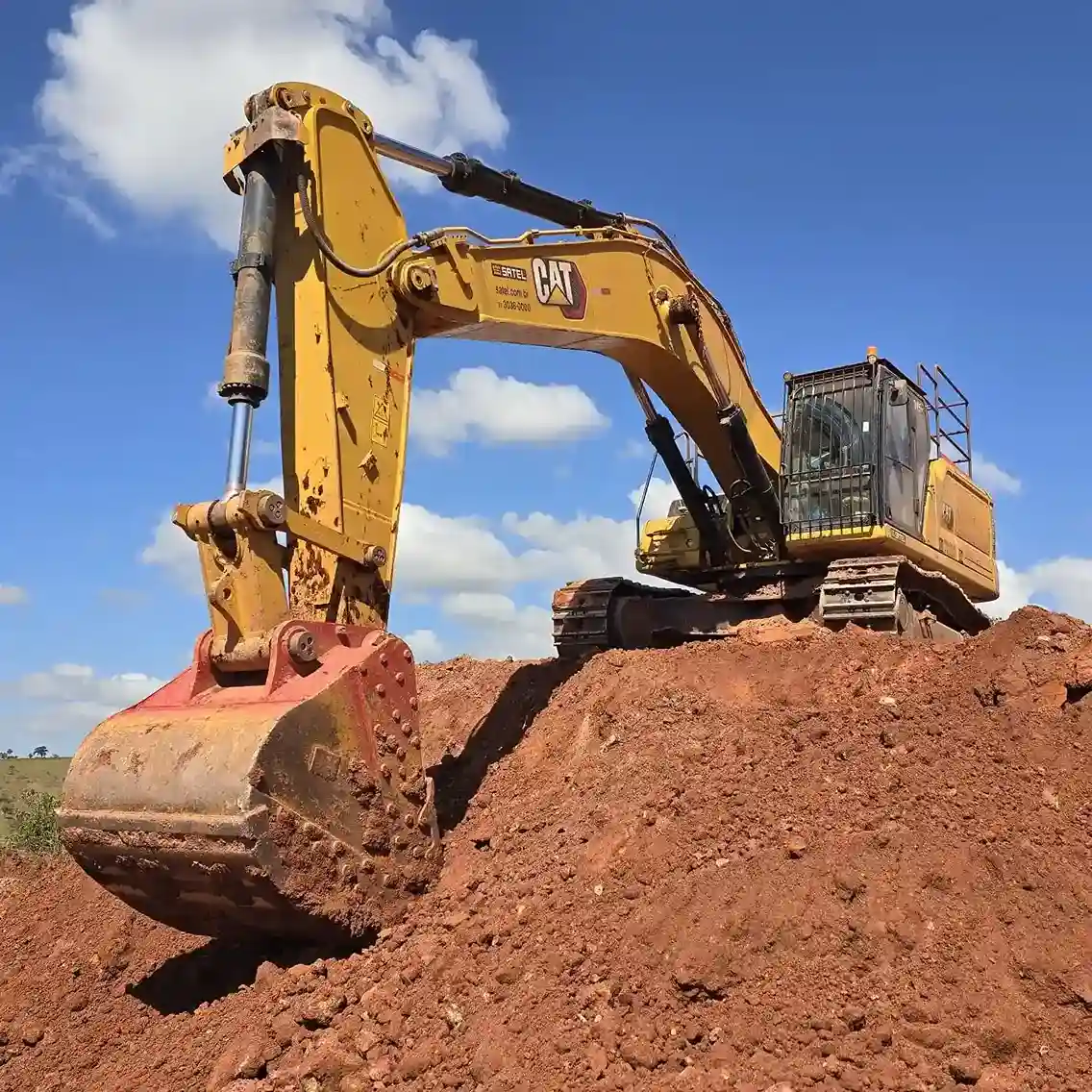 Escavadeira: Qual Modelo é Ideal Para a Sua Obra?