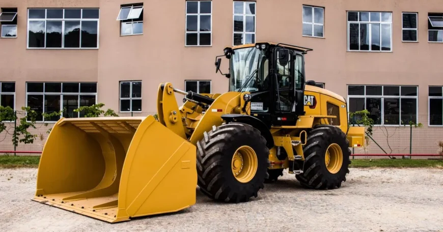 aluguel de pa carregadeira caterpillar 338K Linha Amarela