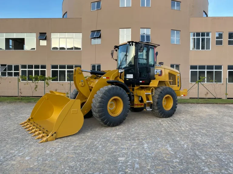 Pá-Carregadeira Caterpillar 924K