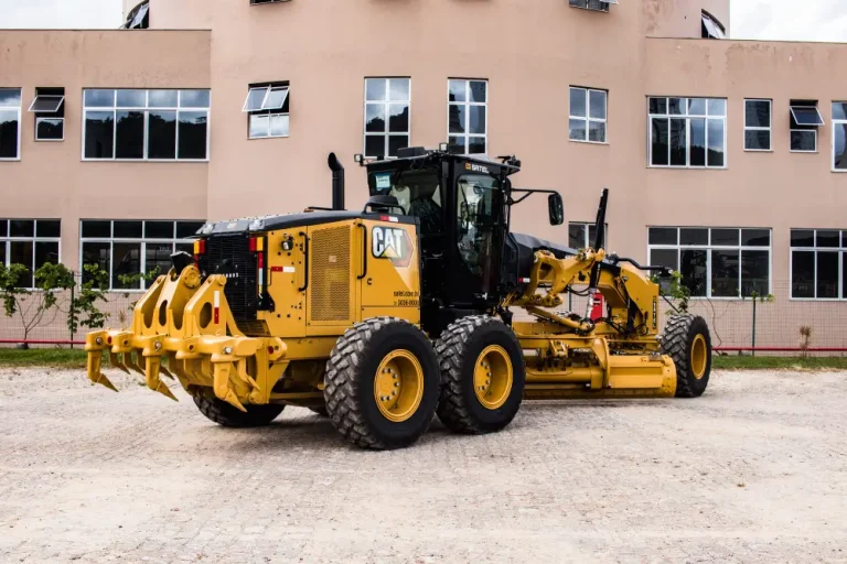 Motoniveladora Caterpillar 150