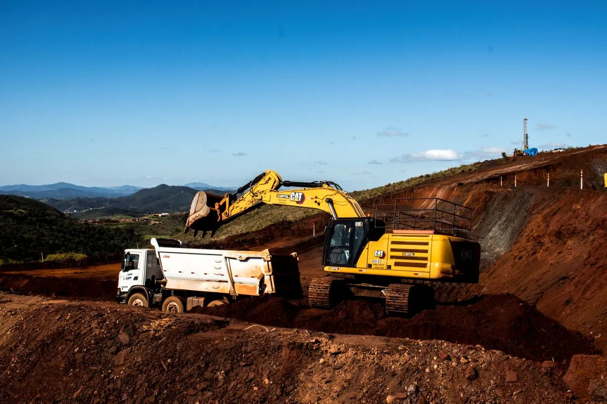 O Que é Terraplenagem e Qual é o Equipamento Ideal