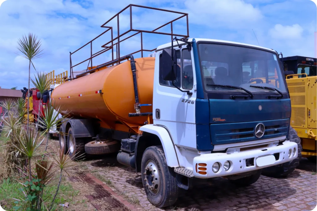 CAMINHAO PIPA MERCEDES-BENZ 2726 - (6x4) 1 CAMINHAO PIPA MERCEDES BENZ 2726 48 1